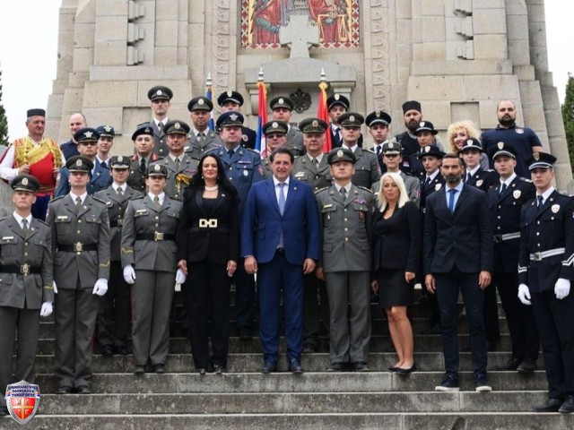 NASLOVNA~75.jpg